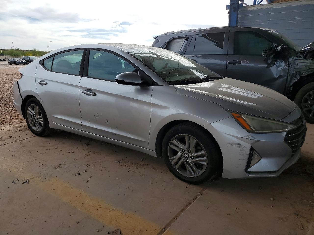 2019 HYUNDAI ELANTRA SEL — снимка 4
