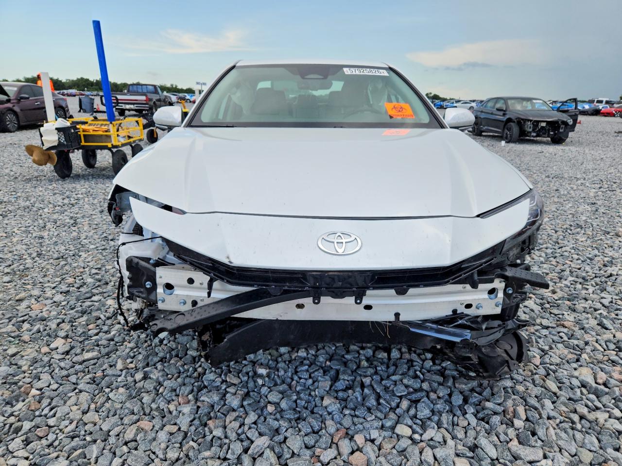 2026 TOYOTA CAMRY XLE — снимка 5