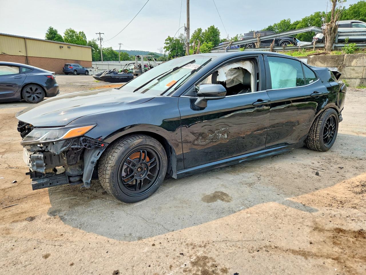 2020 TOYOTA CAMRY SE