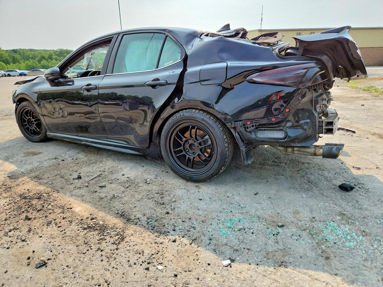 2020 TOYOTA CAMRY SE — снимка 2
