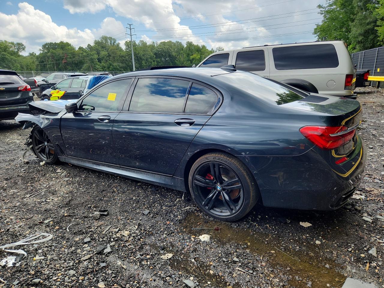 2018 BMW 750 I — снимка 2