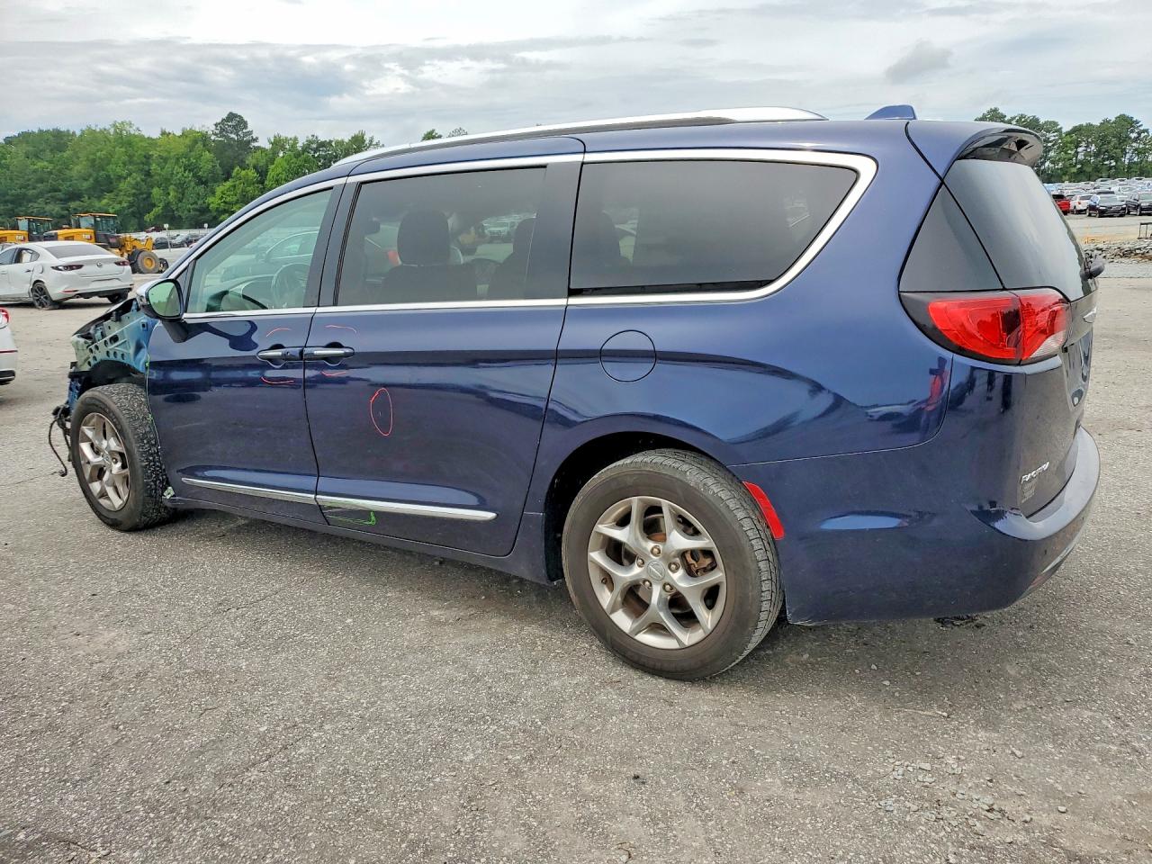 2018 CHRYSLER PACIFICA LIMITED — снимка 2