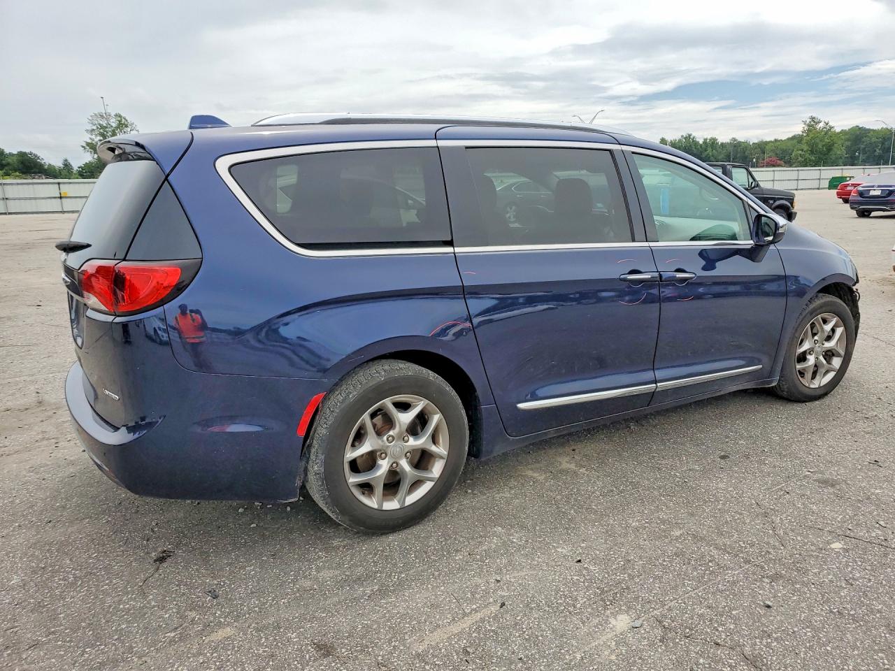 2018 CHRYSLER PACIFICA LIMITED — снимка 3