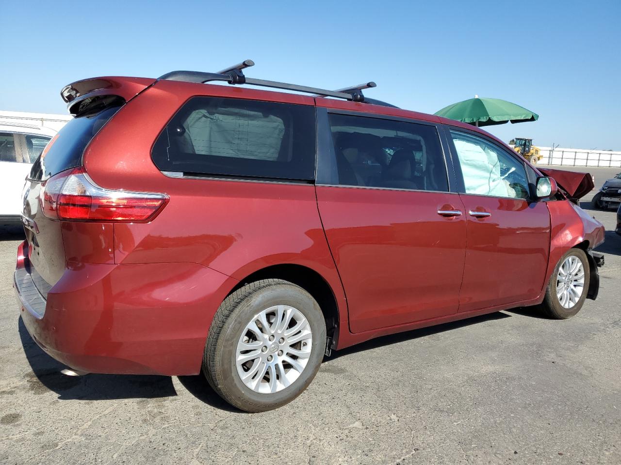 2015 TOYOTA SIENNA XLE — снимка 3