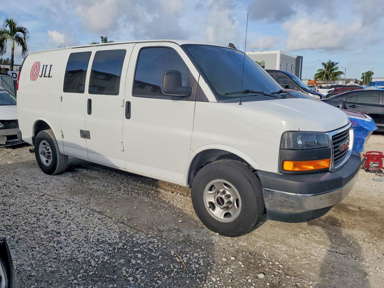 2022 GMC SAVANA G2500 — снимка 4