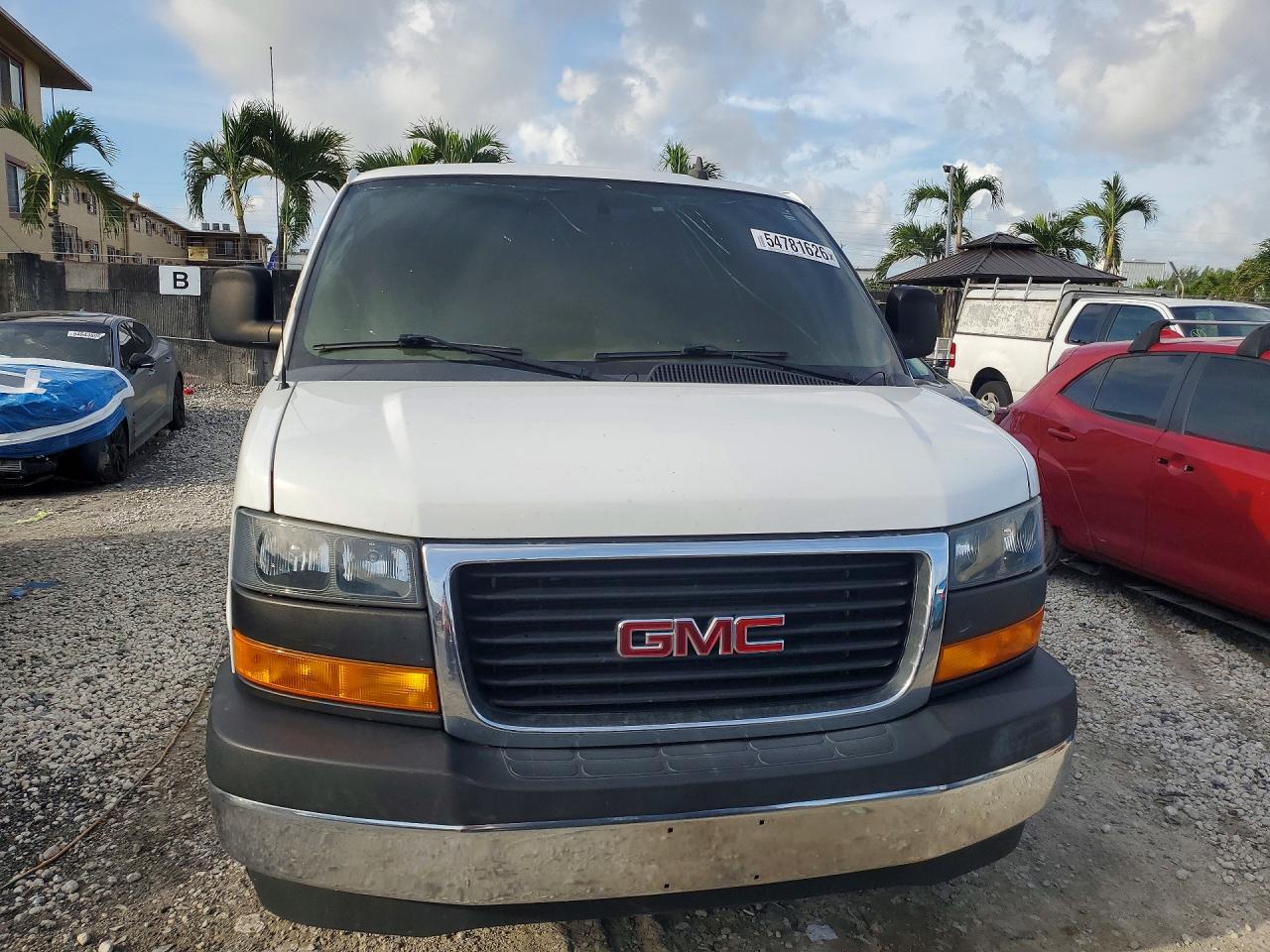2022 GMC SAVANA G2500 — снимка 5