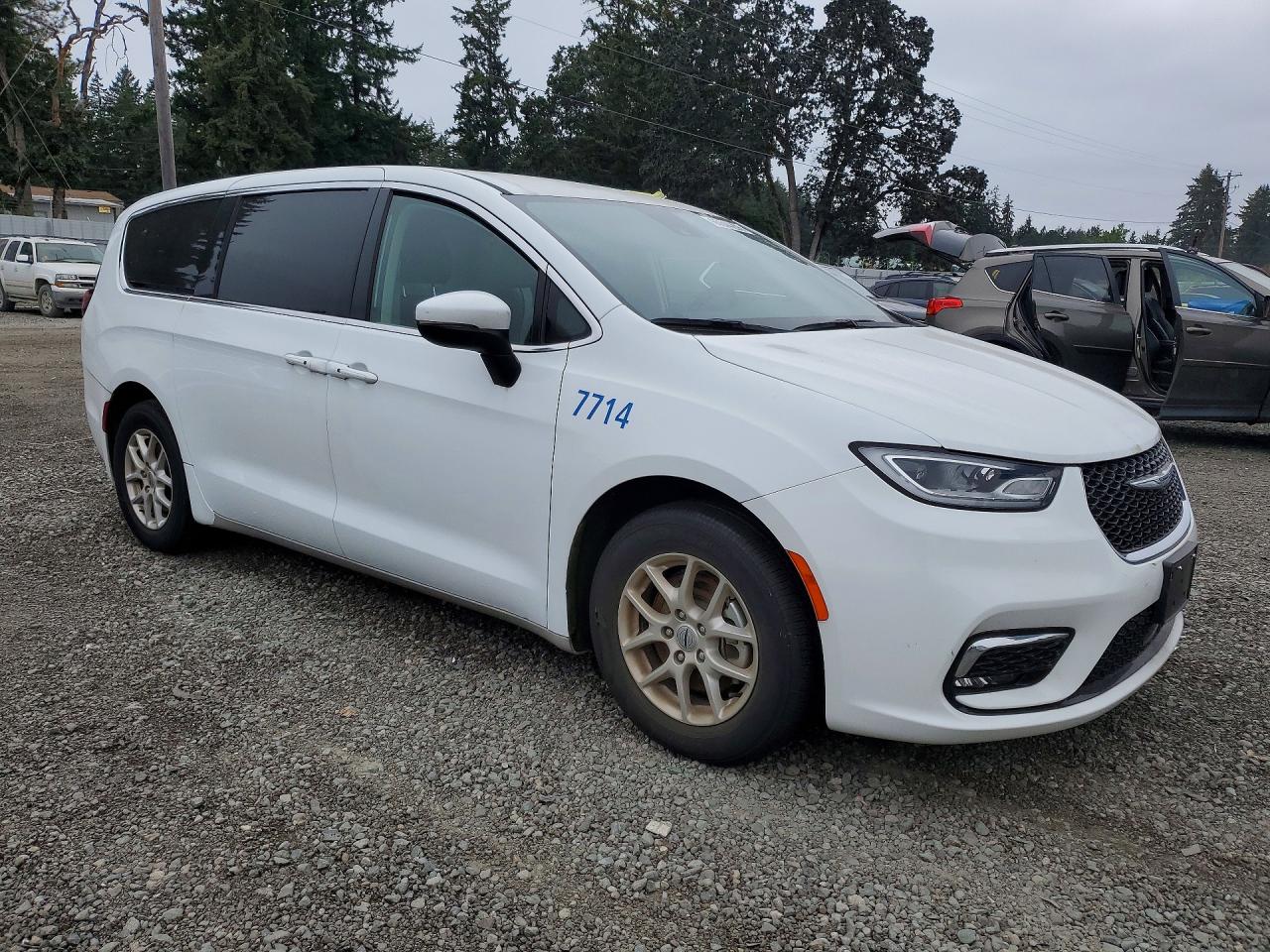 2023 CHRYSLER PACIFICA TOURING L — снимка 4