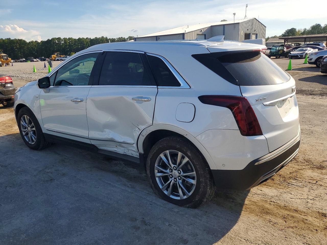 2021 CADILLAC XT5 PREMIUM LUXURY — снимка 2
