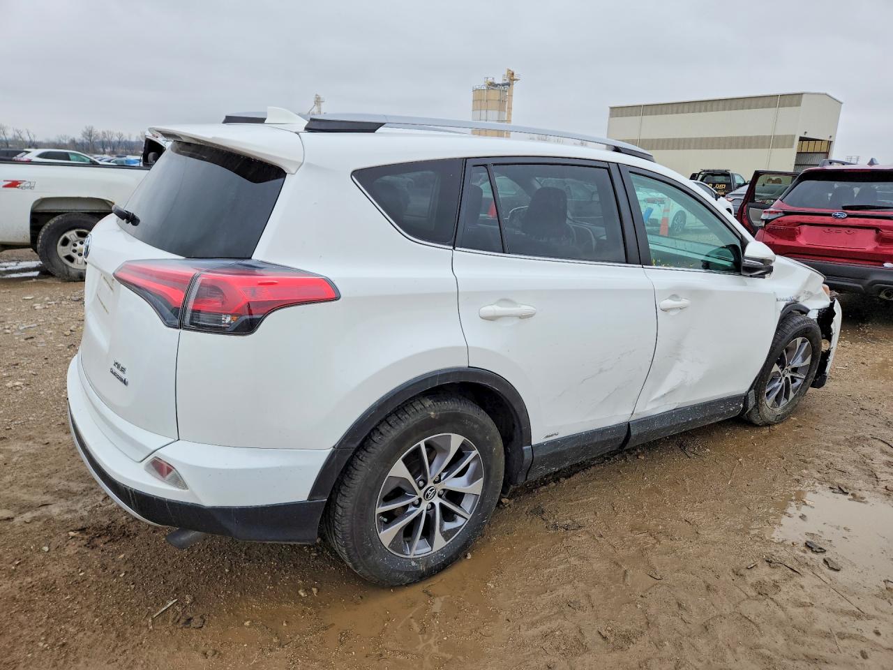 2017 TOYOTA RAV4 HYBRID XLE — снимка 3