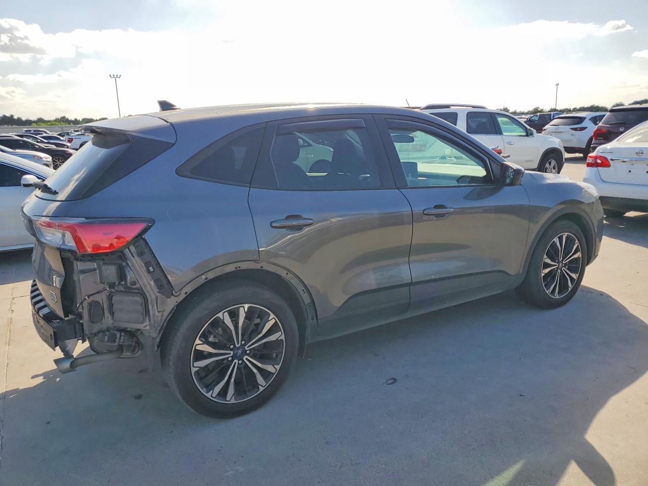2021 FORD ESCAPE SE — снимка 3