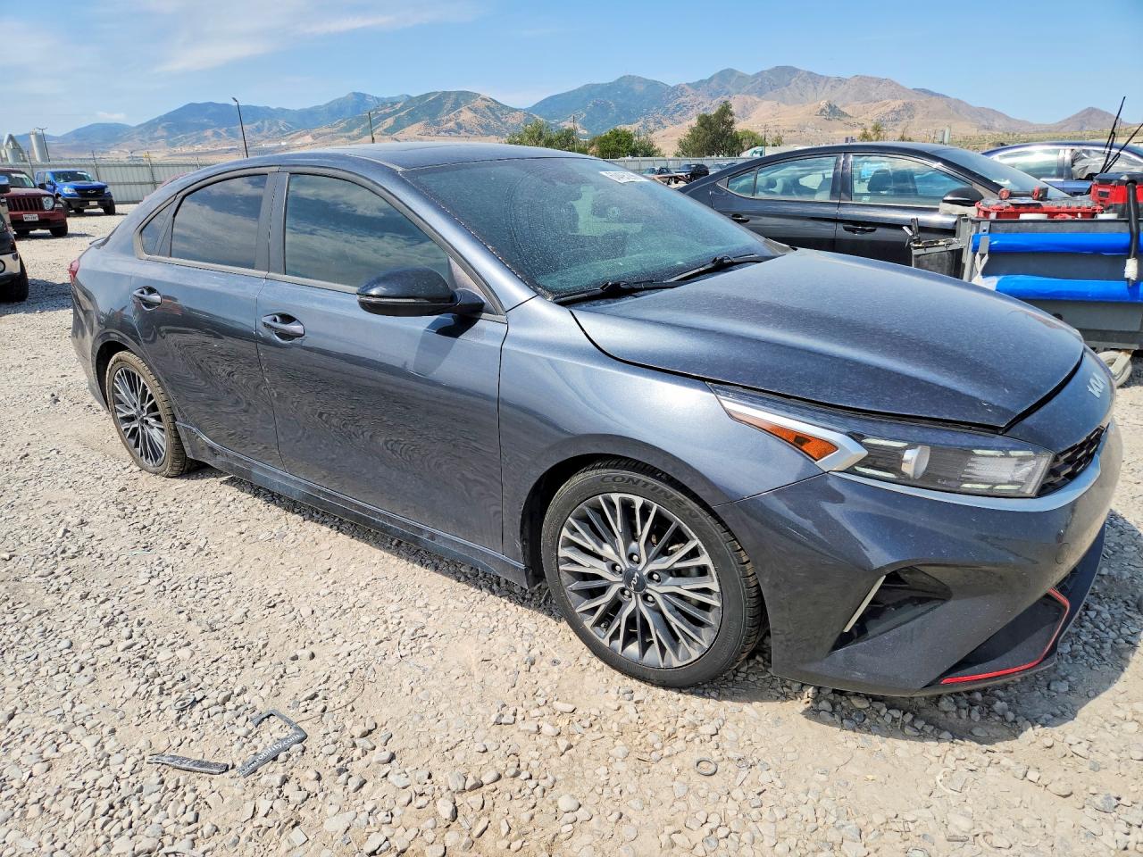 2023 KIA FORTE GT LINE — снимка 4