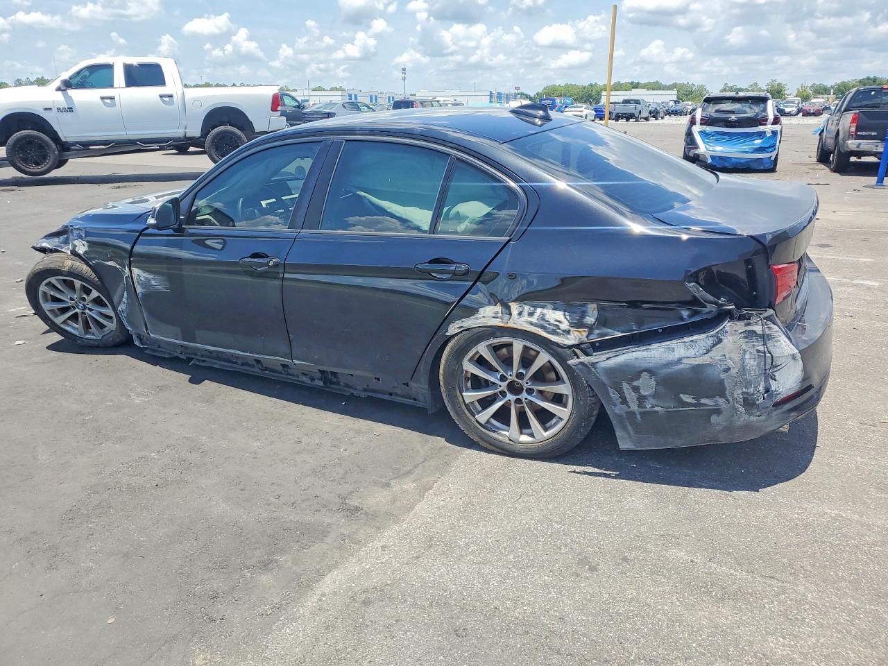 2018 BMW 320 I — снимка 2