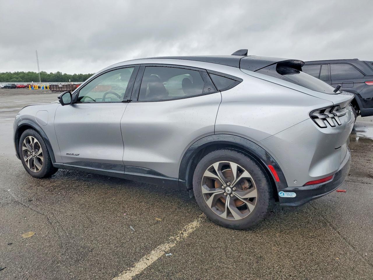 2021 FORD MUSTANG MACH-E PREMIUM — снимка 2