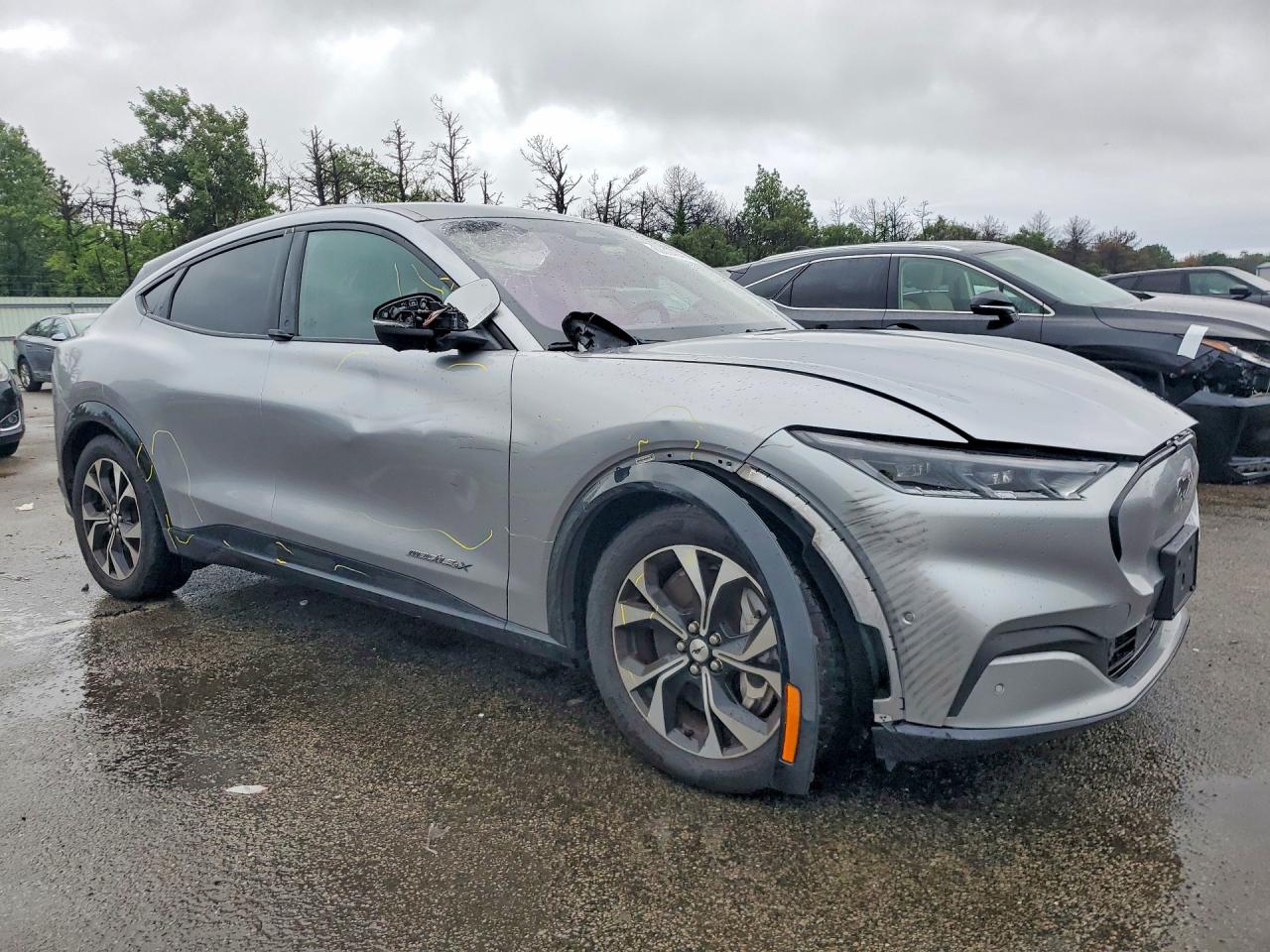 2021 FORD MUSTANG MACH-E PREMIUM — снимка 4