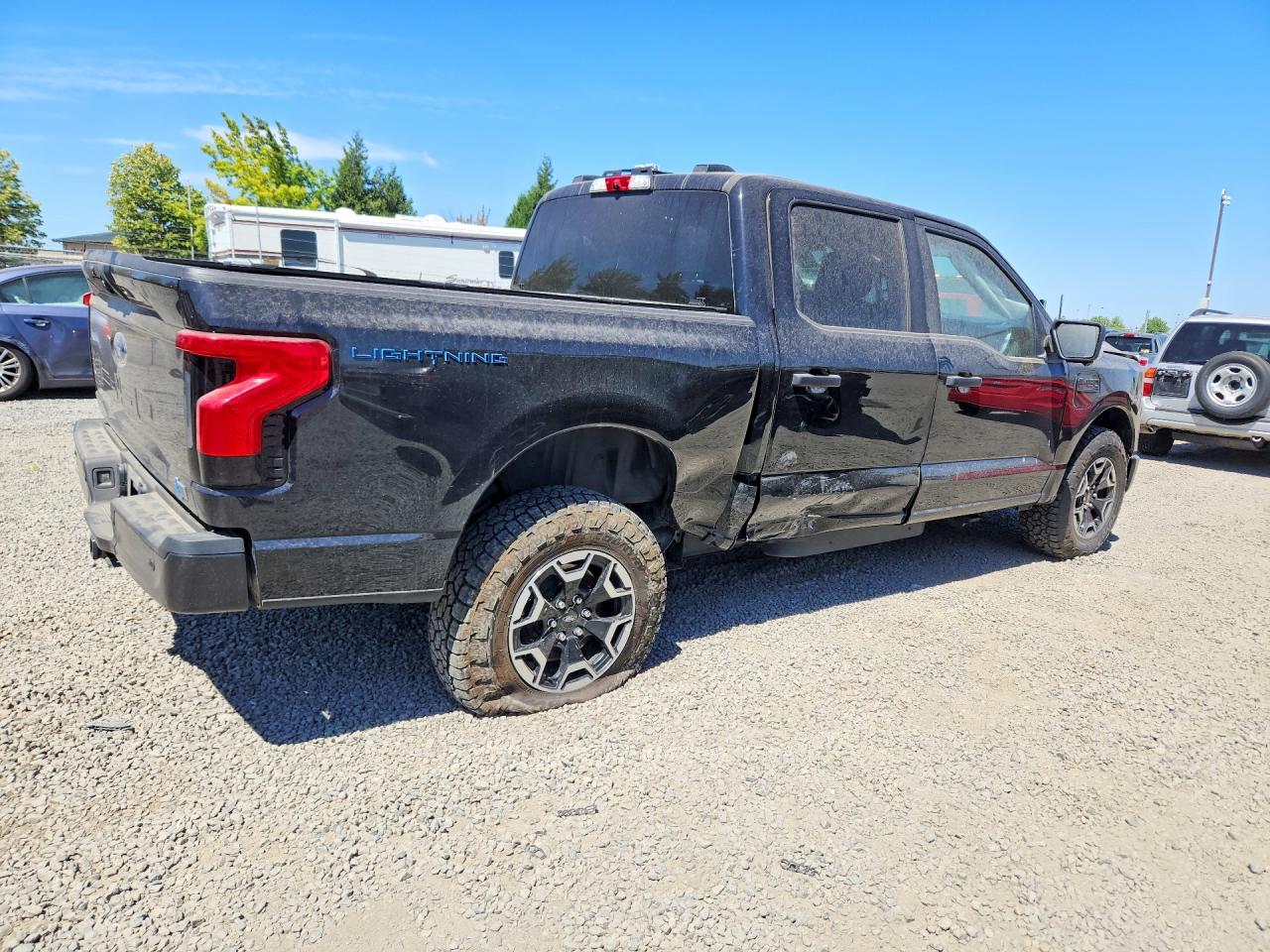 2023 FORD F150 LIGHTNING PRO — снимка 3