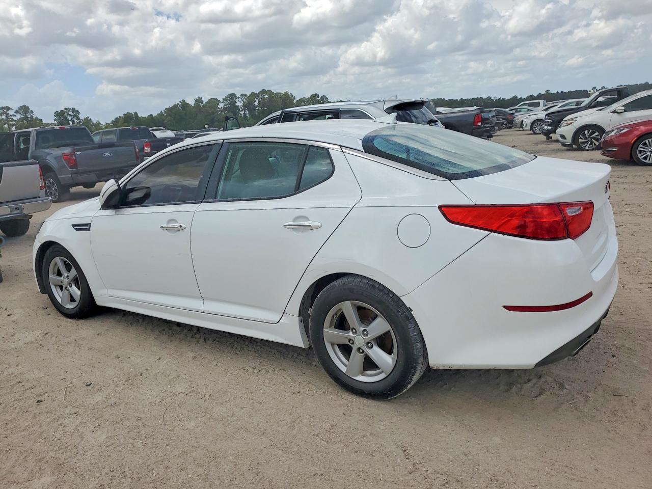 2015 KIA OPTIMA LX — снимка 2