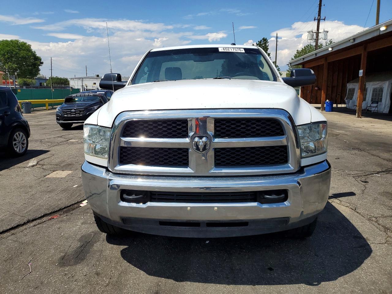 2015 RAM 2500 ST — снимка 5