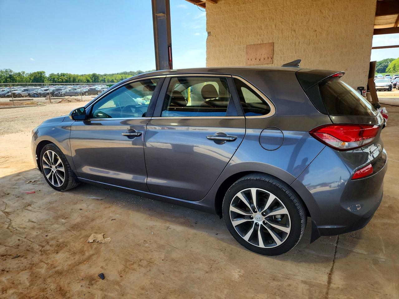 2018 HYUNDAI ELANTRA GT BASE — снимка 2