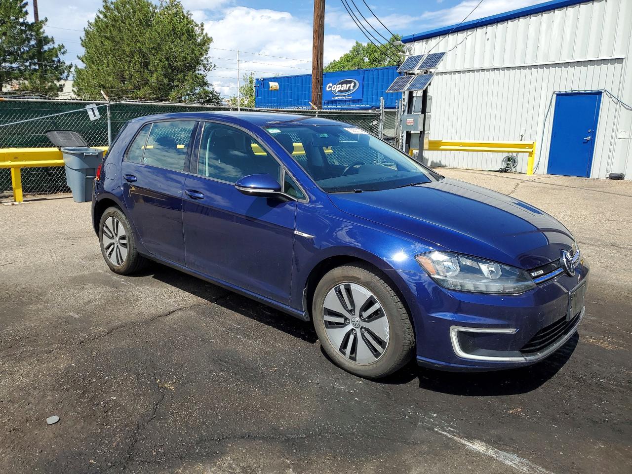2017 VOLKSWAGEN E-GOLF SE — снимка 4
