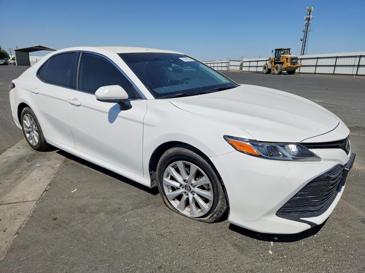 2019 TOYOTA CAMRY LE — снимка 4