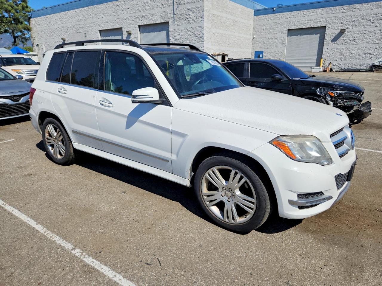 2015 MERCEDES-BENZ GLK 350 4MATIC — снимка 4