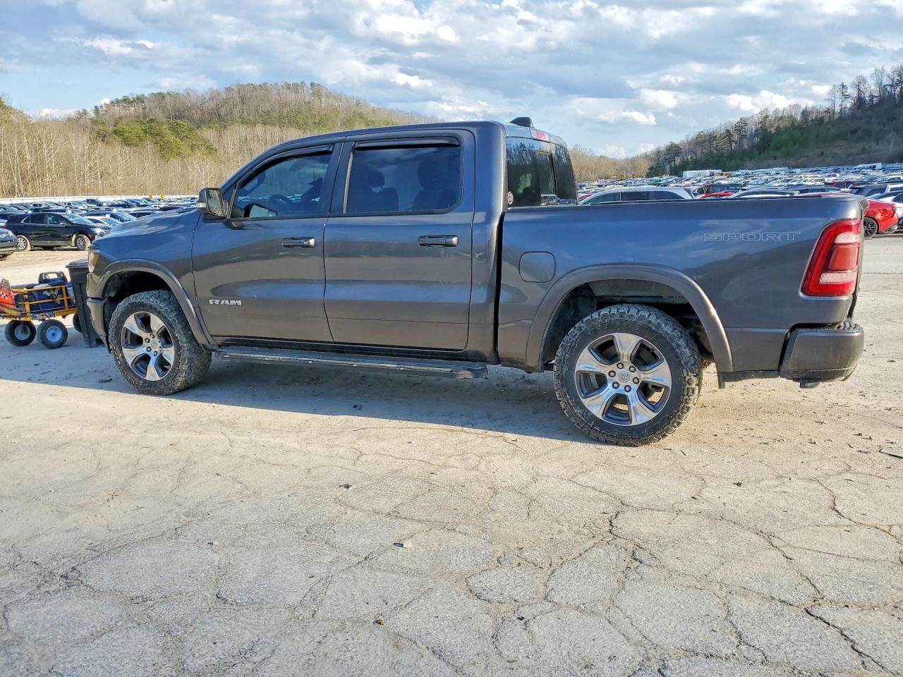 2020 RAM 1500 LARAMIE — снимка 2