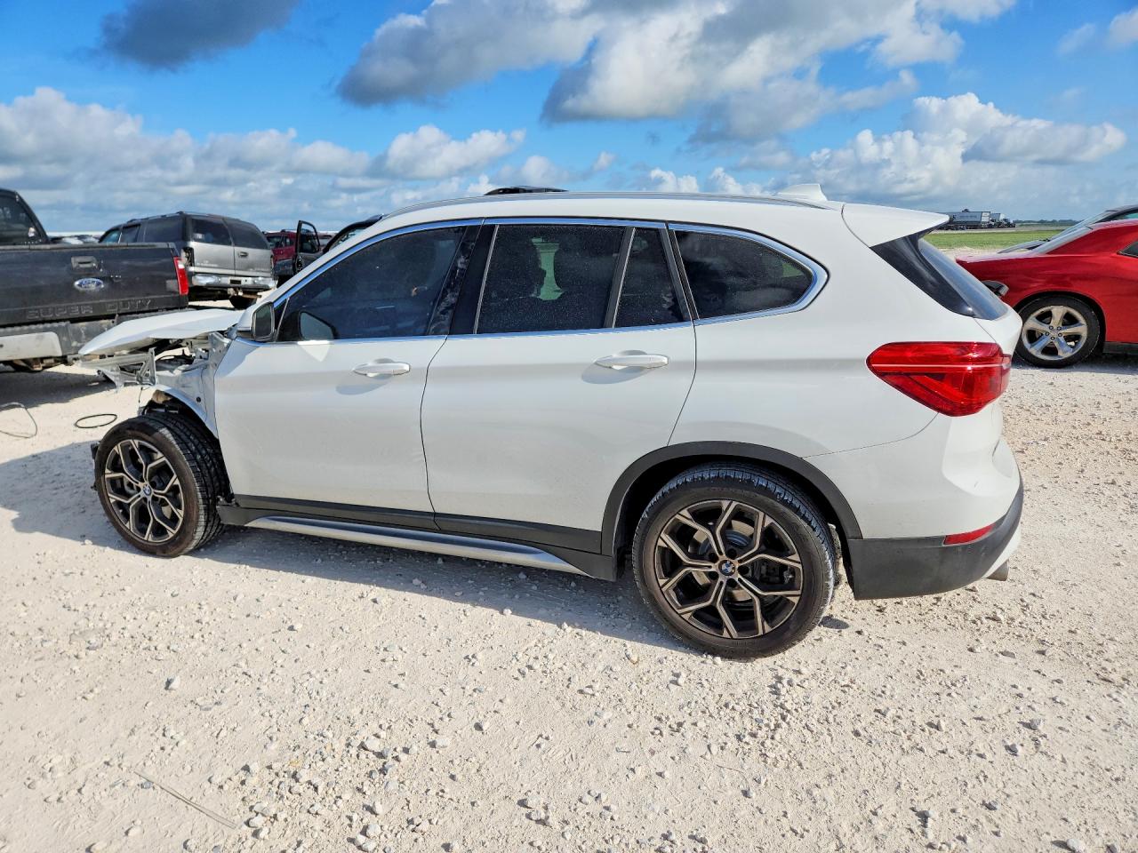2021 BMW X1 SDRIVE28I — снимка 2