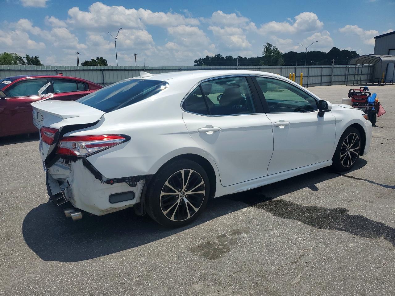 2020 TOYOTA CAMRY SE — снимка 3