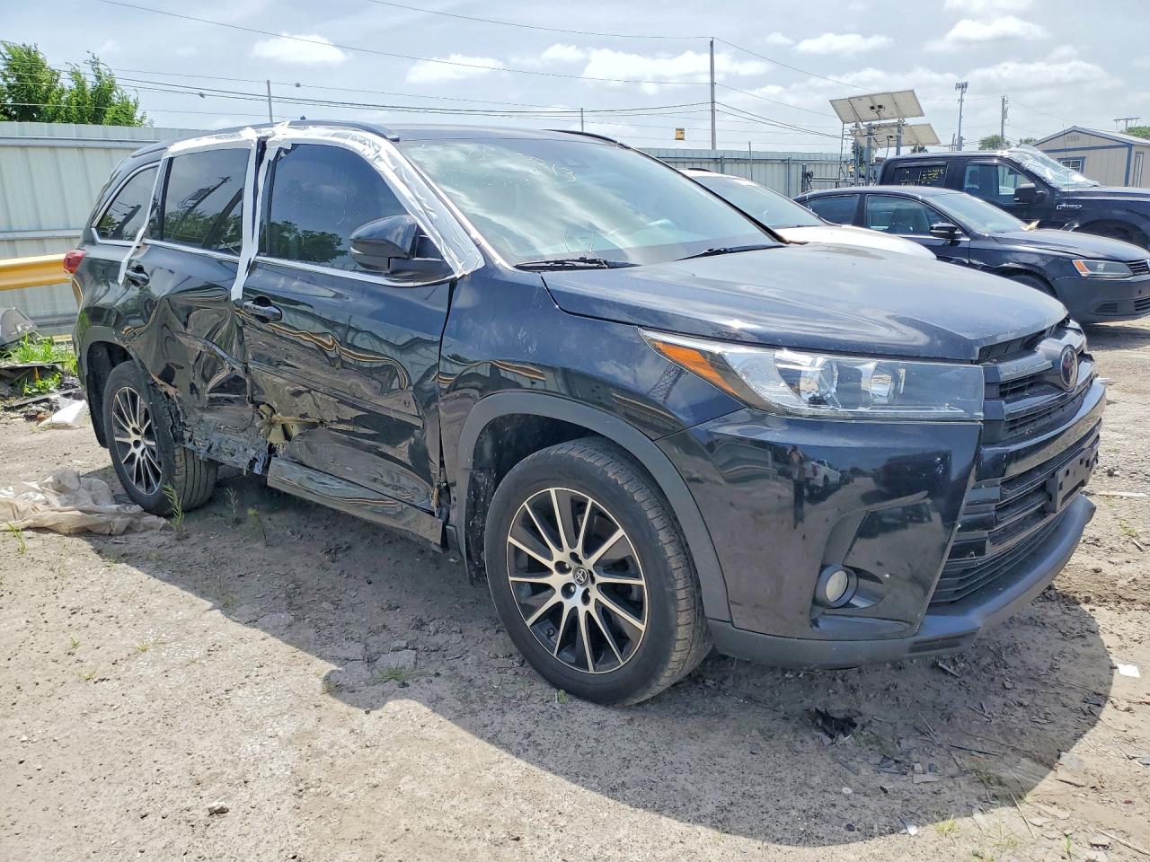 2017 TOYOTA HIGHLANDER SE — снимка 4