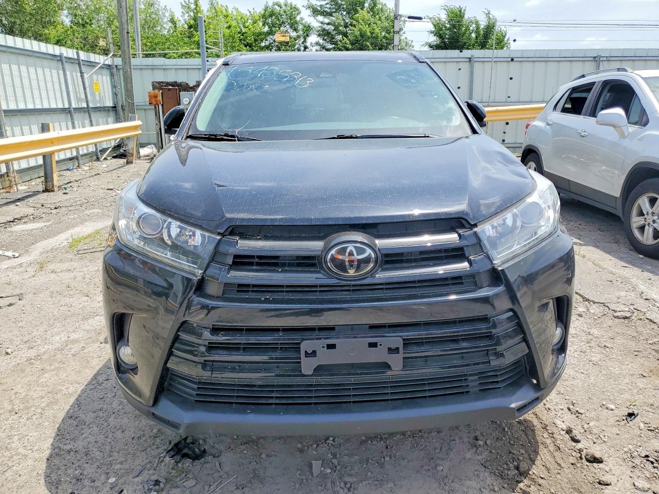 2017 TOYOTA HIGHLANDER SE — снимка 5