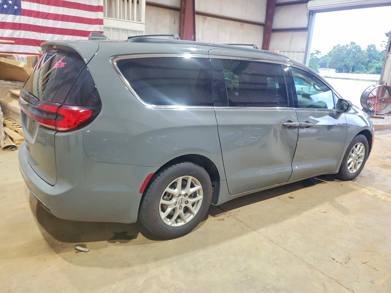 2022 CHRYSLER PACIFICA TOURING L — снимка 3