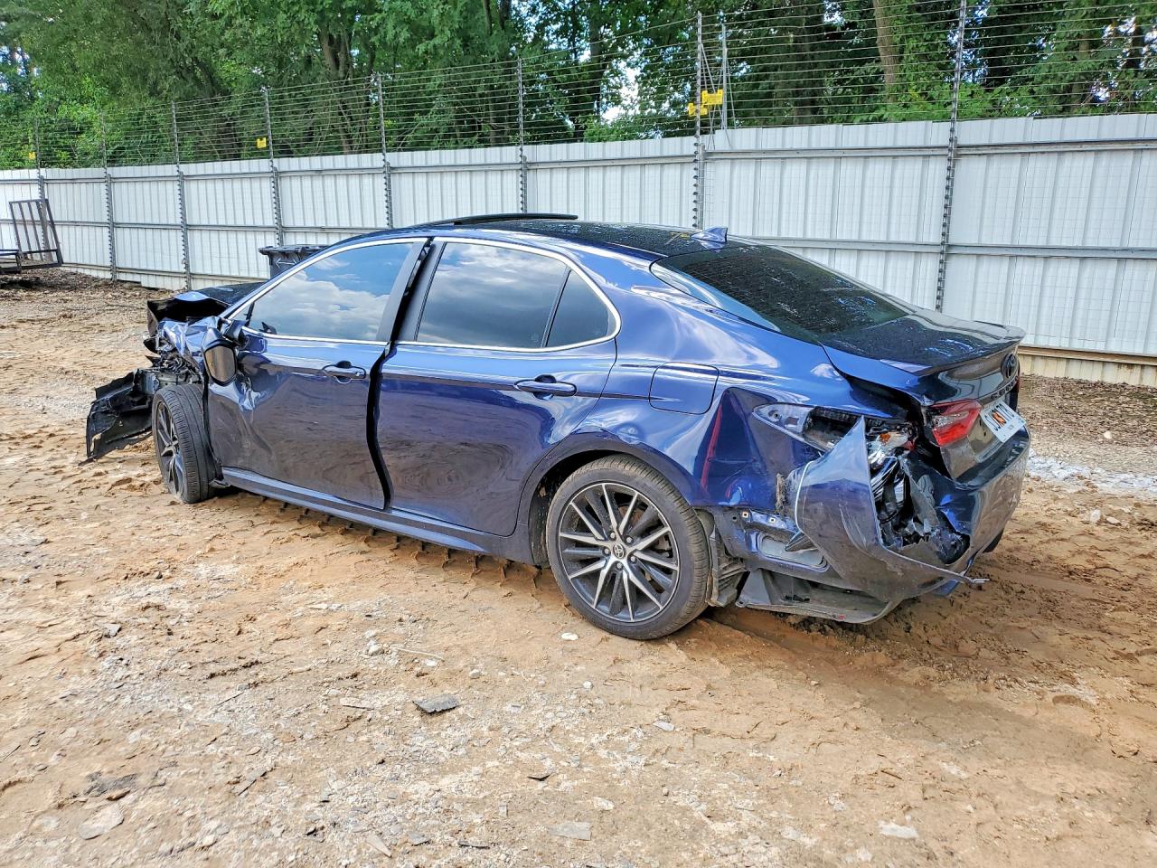 2021 TOYOTA CAMRY SE — снимка 2