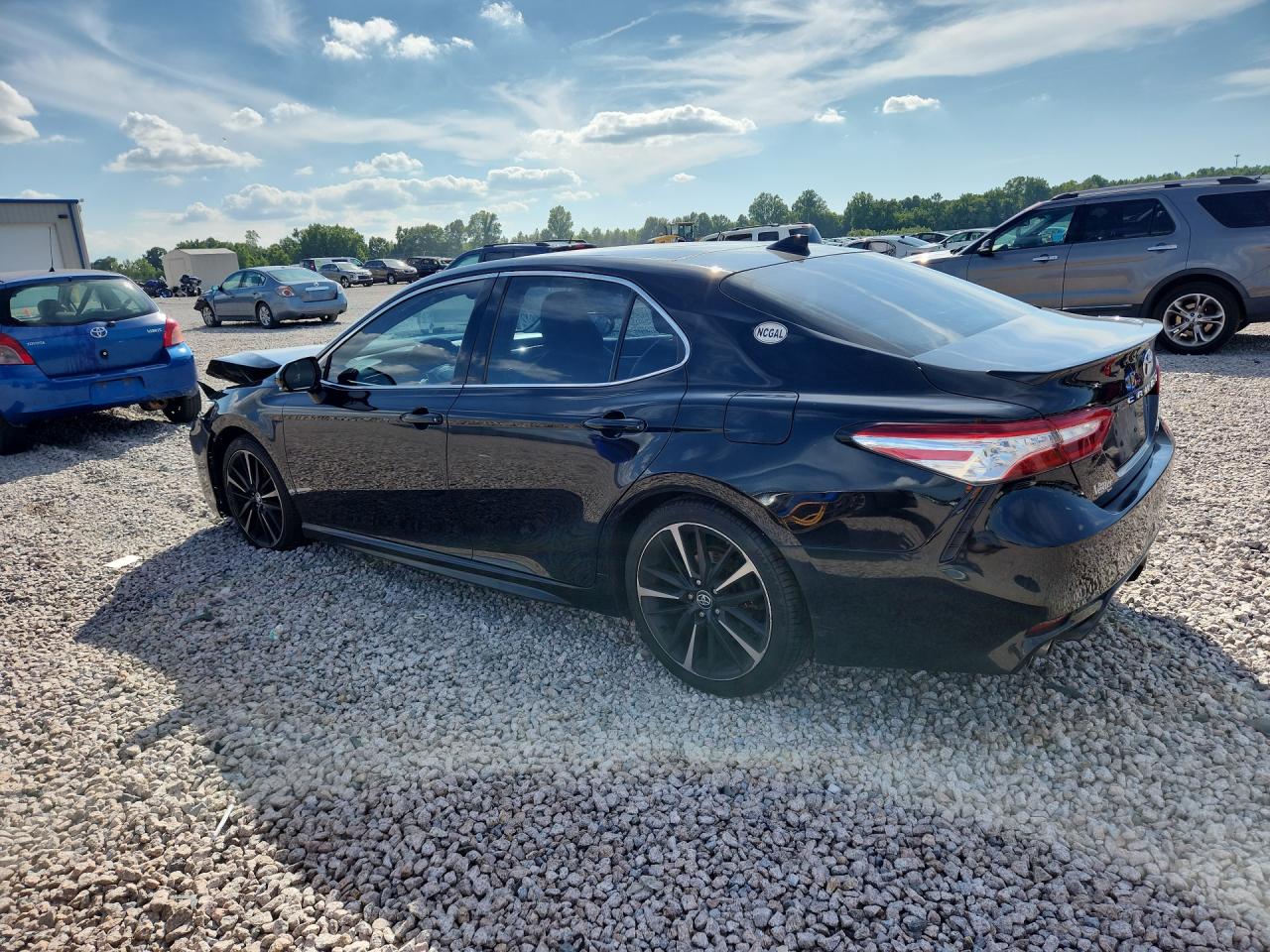 2020 TOYOTA CAMRY XSE — снимка 2