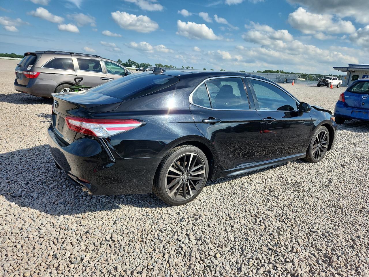 2020 TOYOTA CAMRY XSE — снимка 3