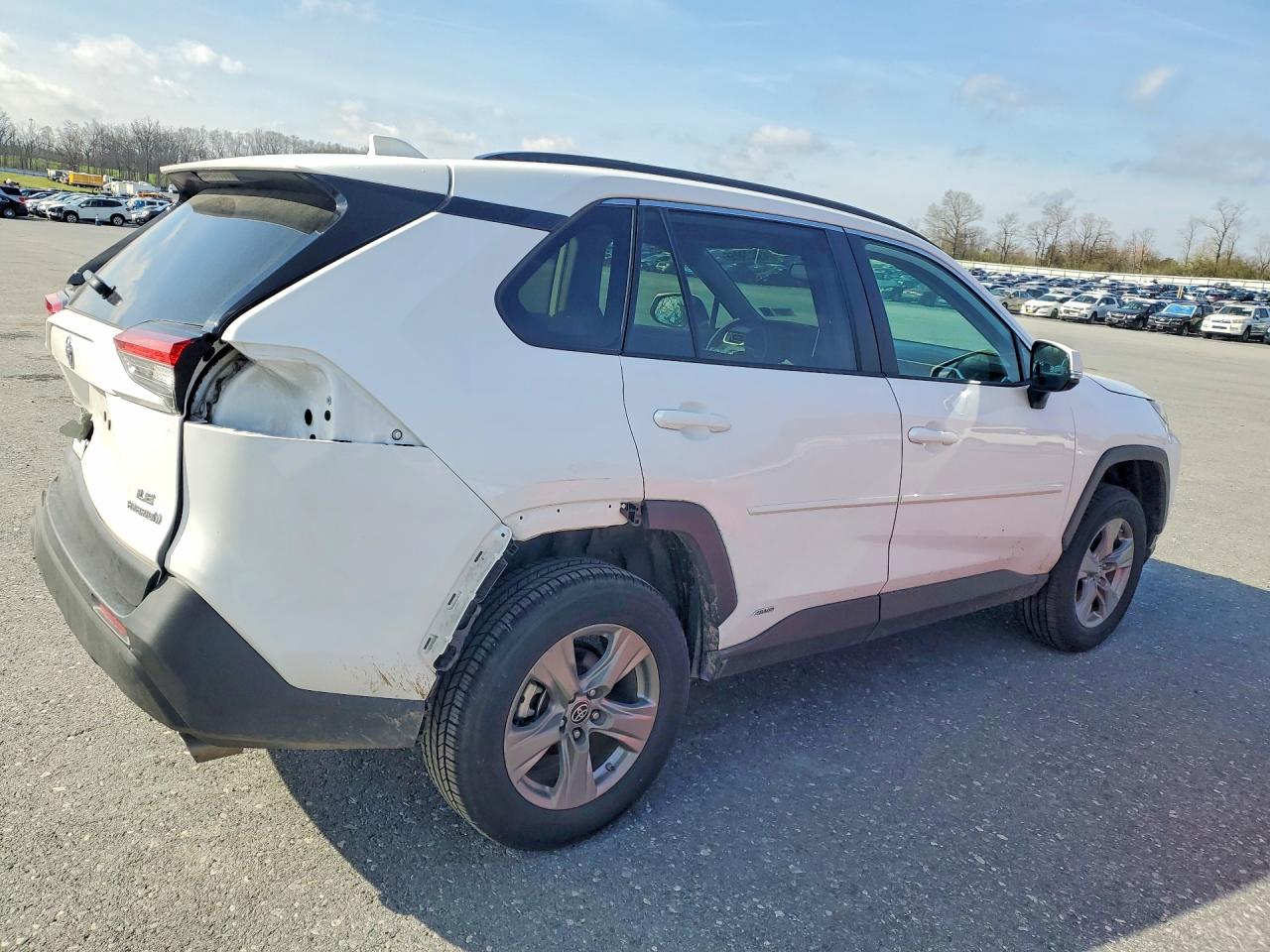2024 TOYOTA RAV4 LE — снимка 3