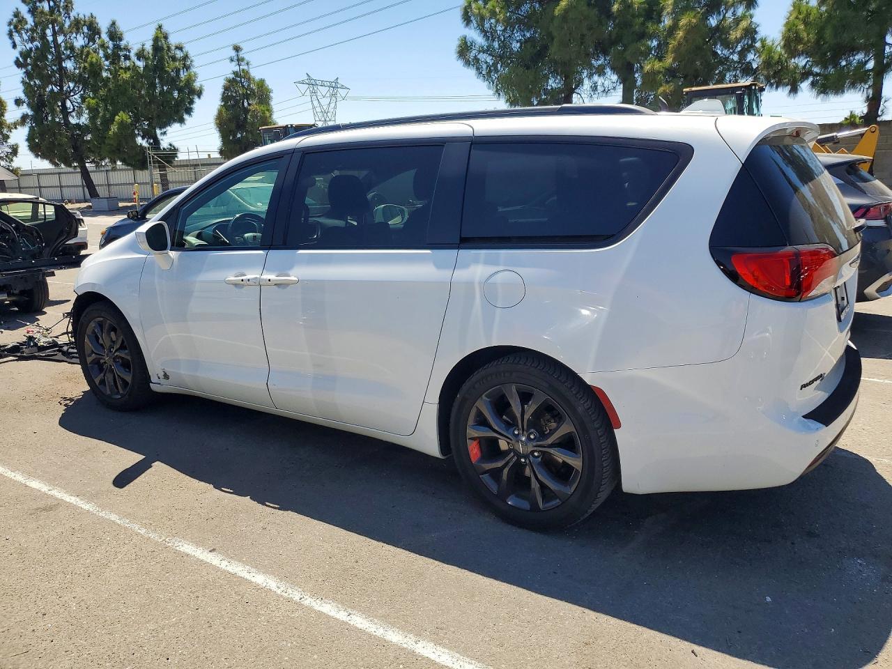 2018 CHRYSLER PACIFICA TOURING L — снимка 2