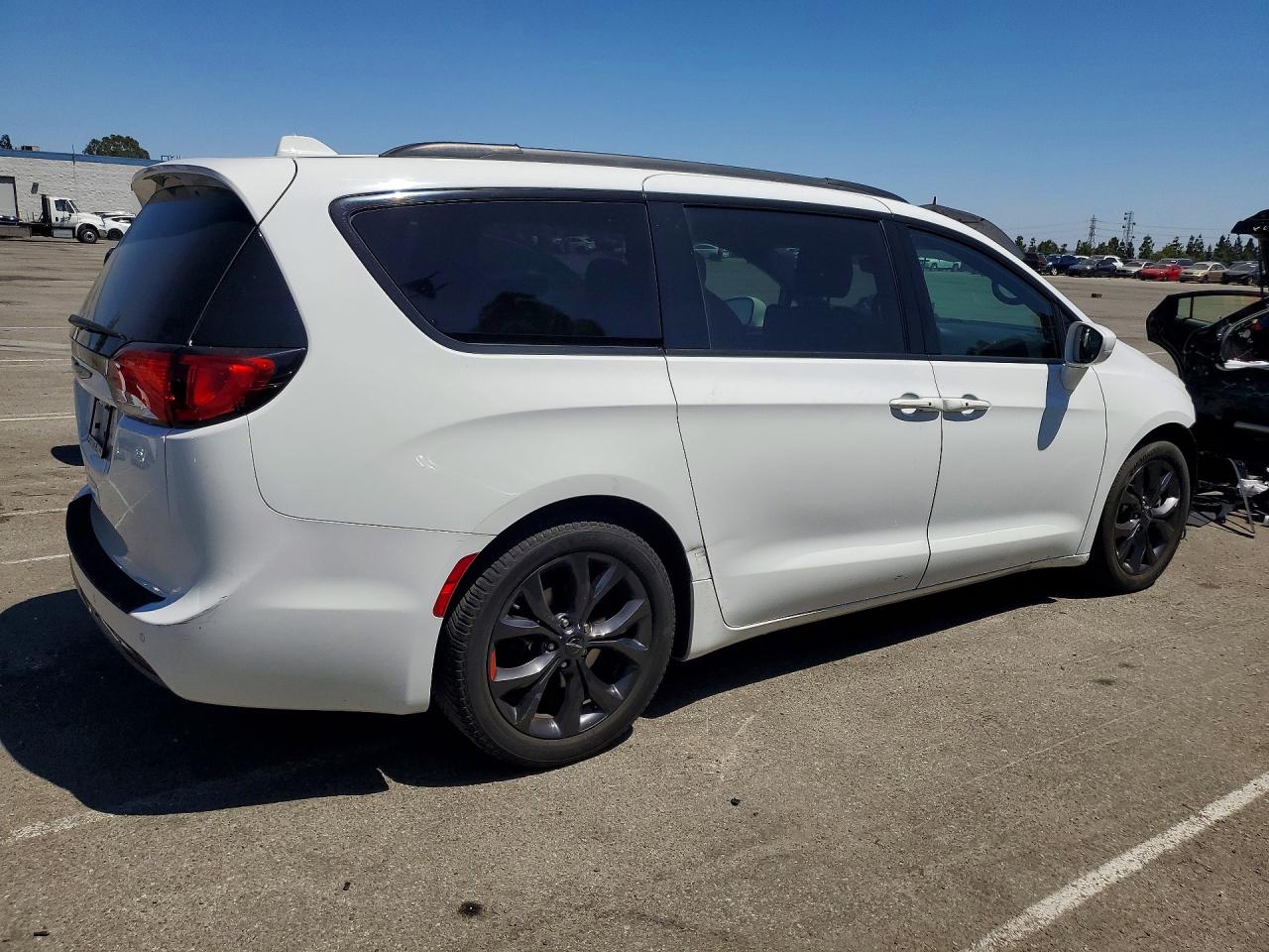 2018 CHRYSLER PACIFICA TOURING L — снимка 3
