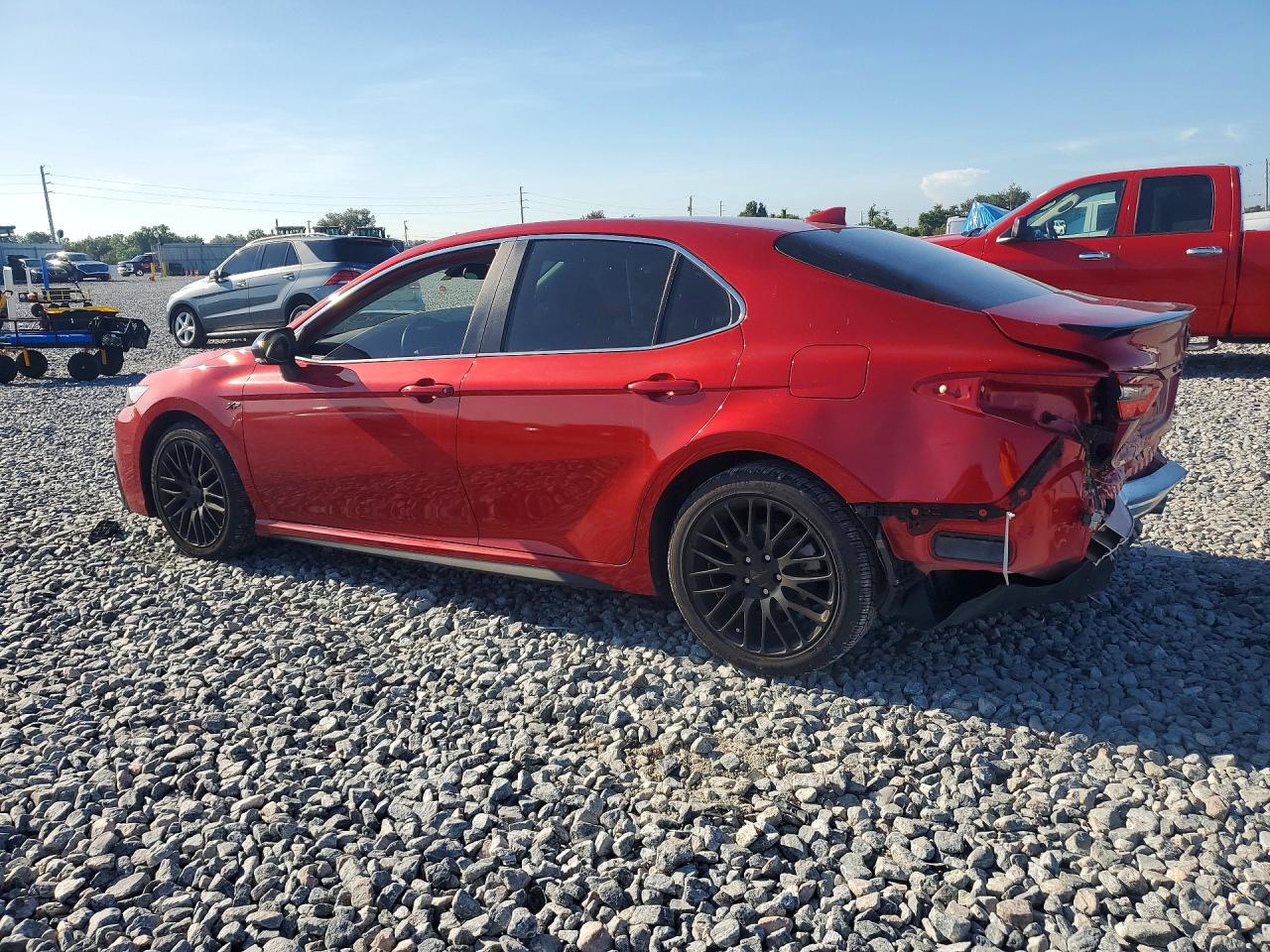 2022 TOYOTA CAMRY SE — снимка 2