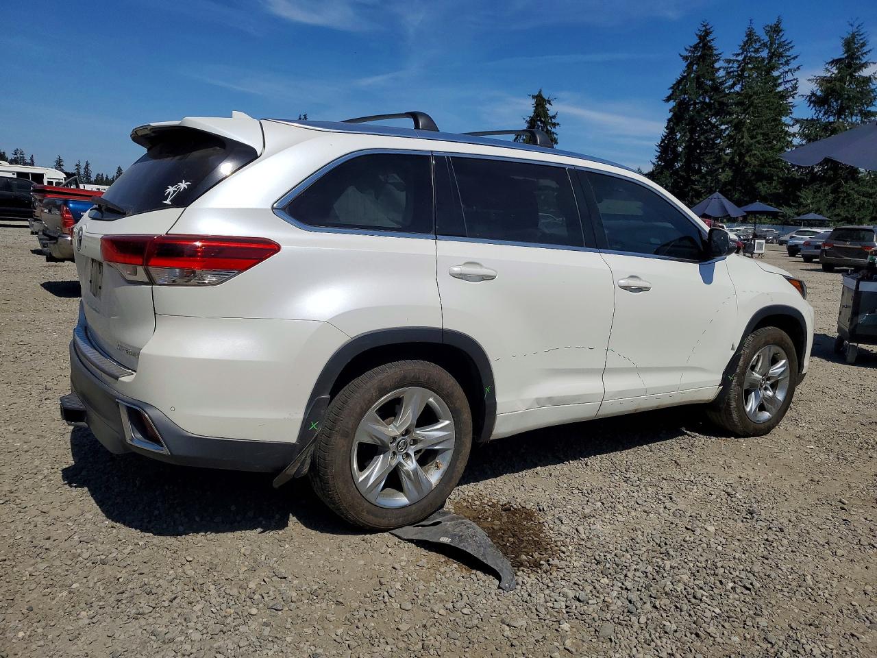 2017 TOYOTA HIGHLANDER LIMITED — снимка 3
