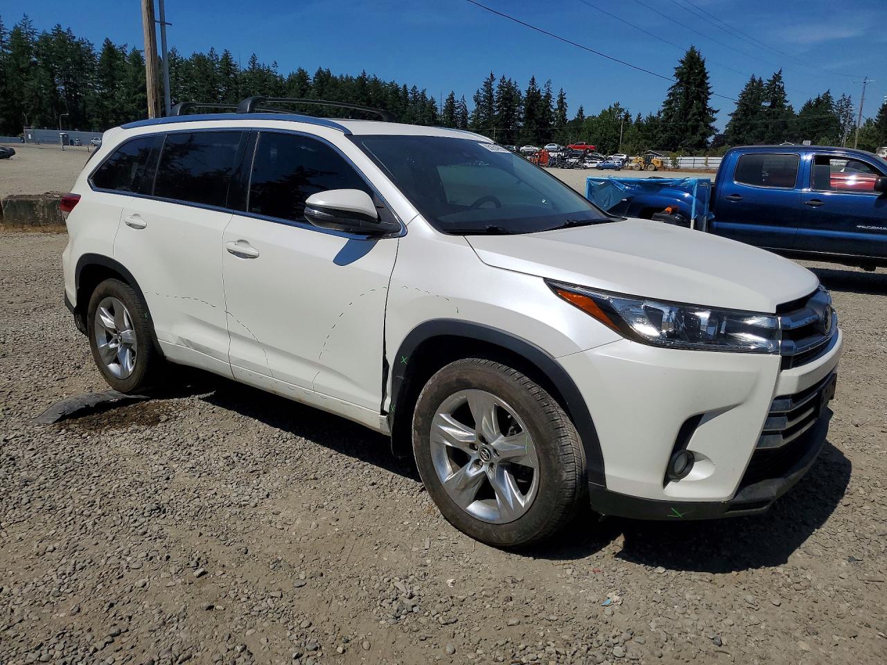 2017 TOYOTA HIGHLANDER LIMITED — снимка 4