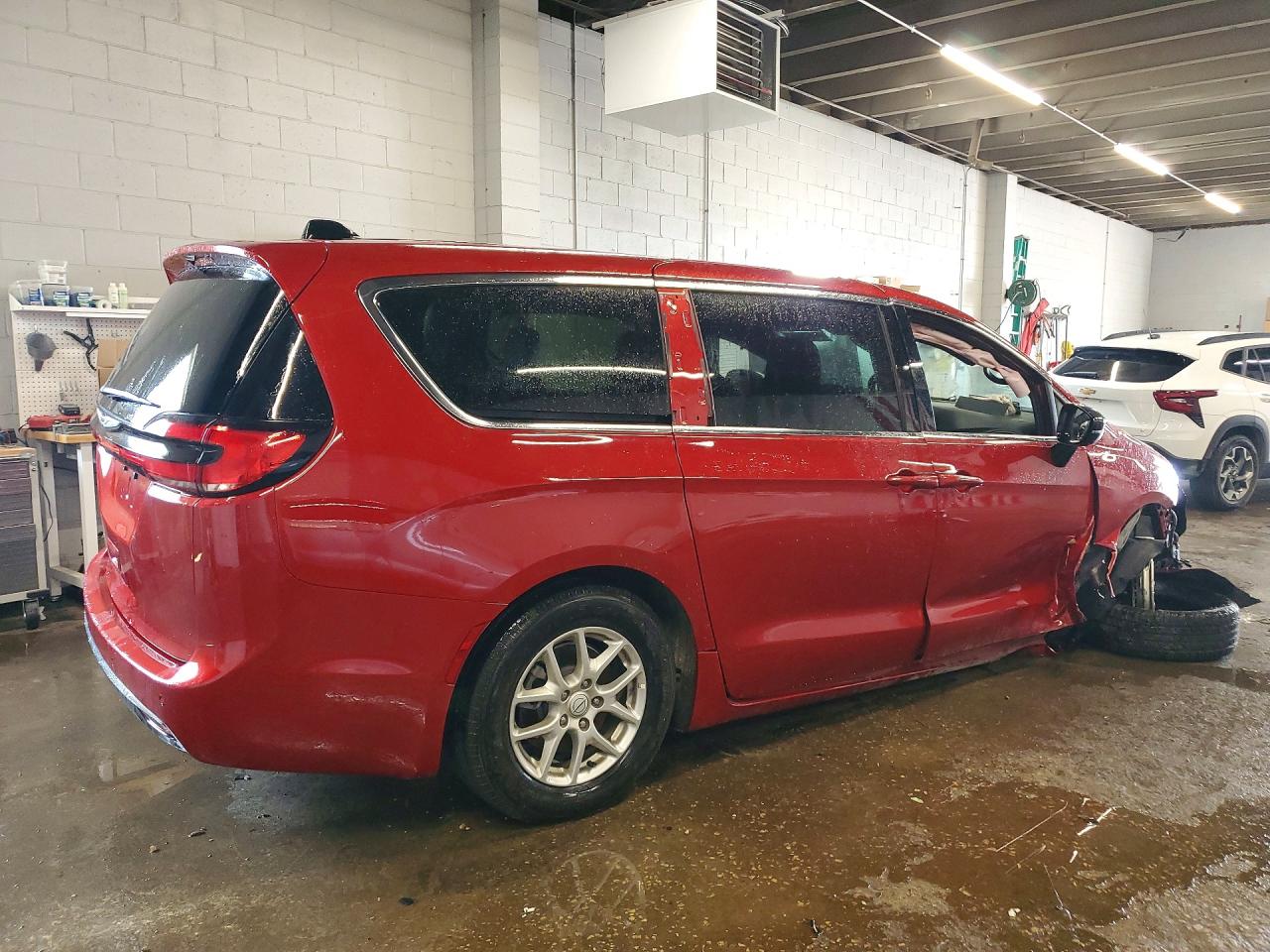 2025 CHRYSLER PACIFICA SELECT — снимка 3