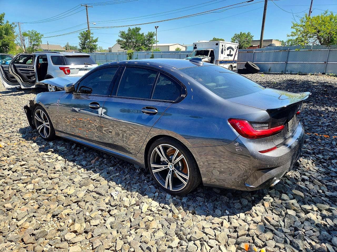 2020 BMW 330XI — снимка 2