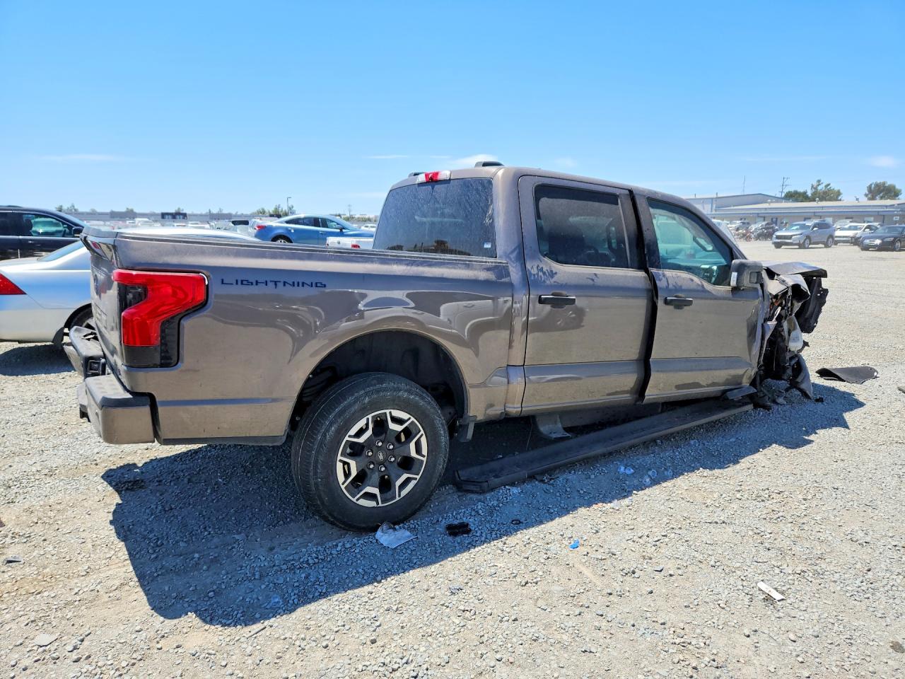 2023 FORD F150 LIGHTNING PRO — снимка 3
