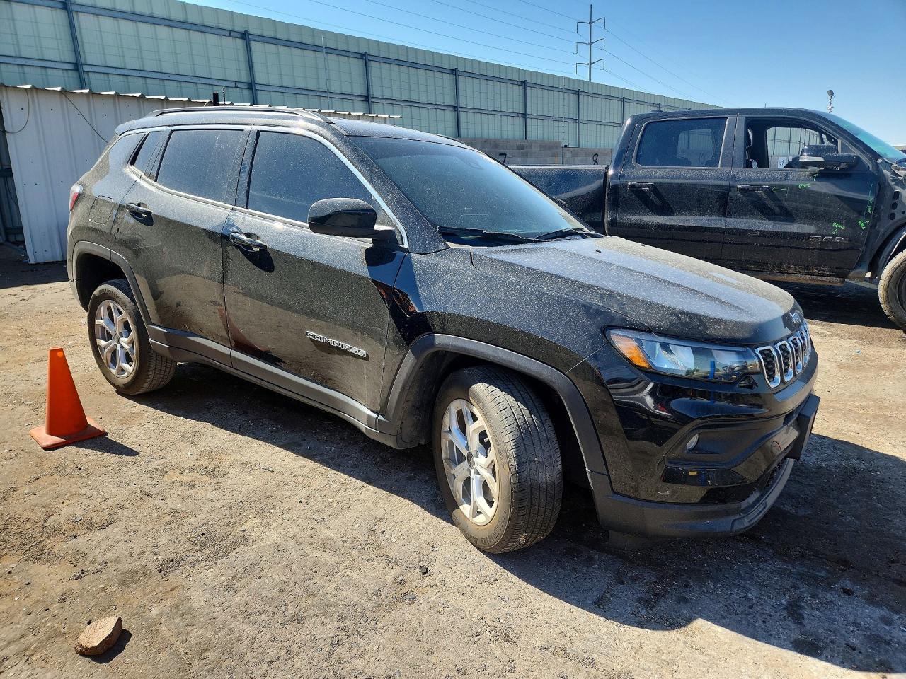 2025 JEEP COMPASS LATITUDE — снимка 4