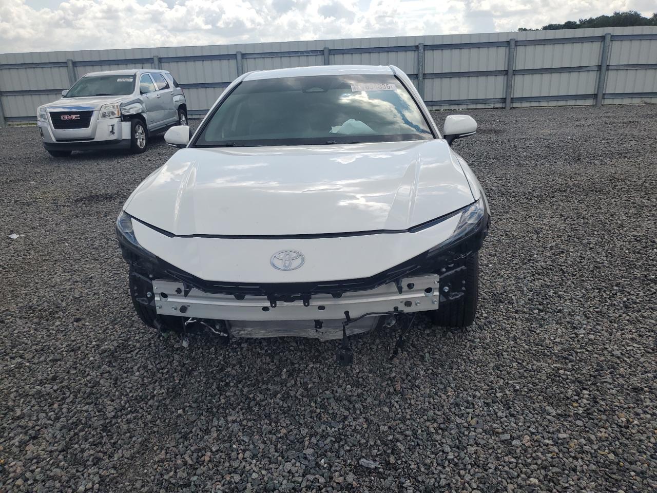 2026 TOYOTA CAMRY SE — снимка 5