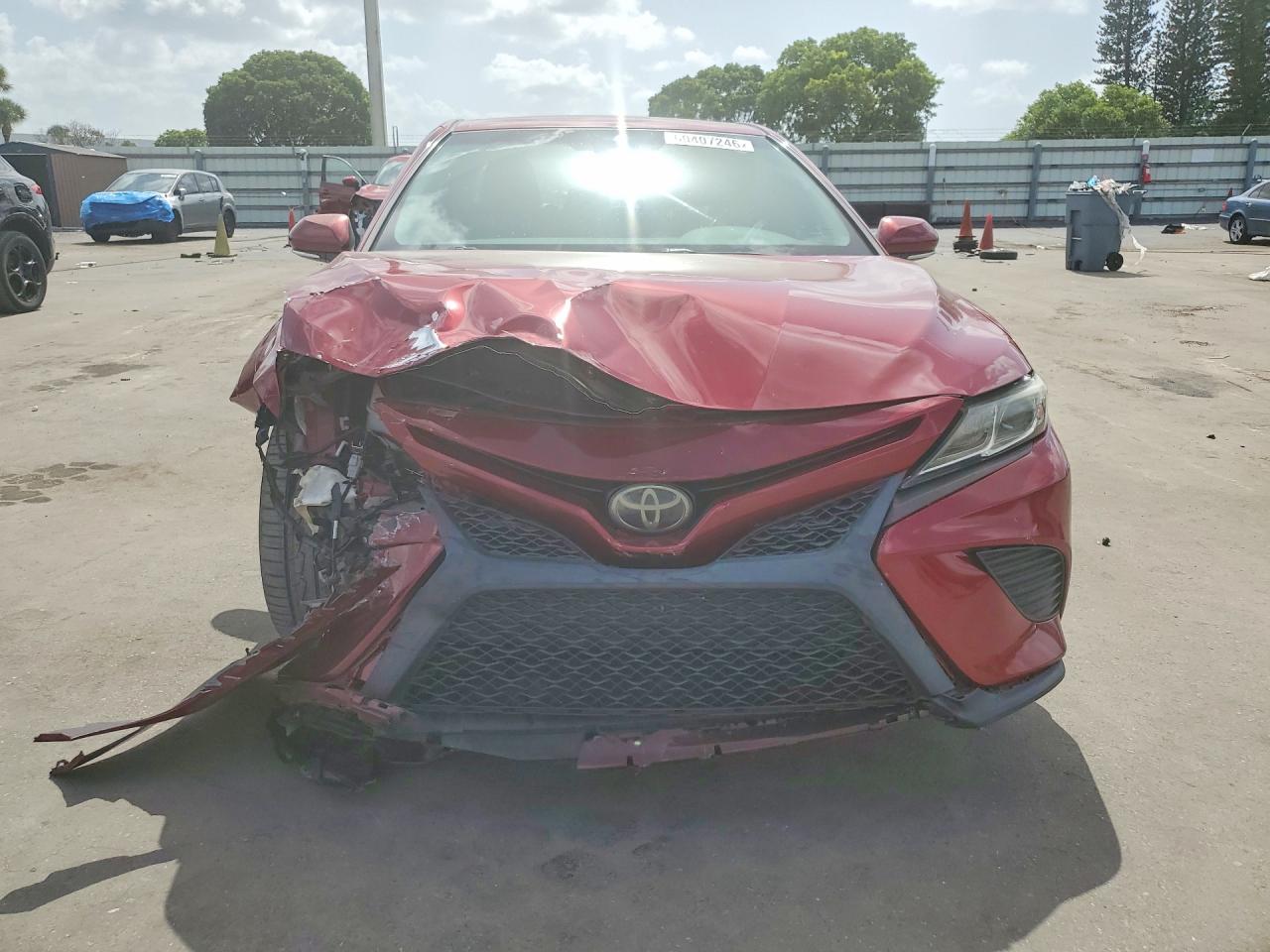 2018 TOYOTA CAMRY SE — снимка 5