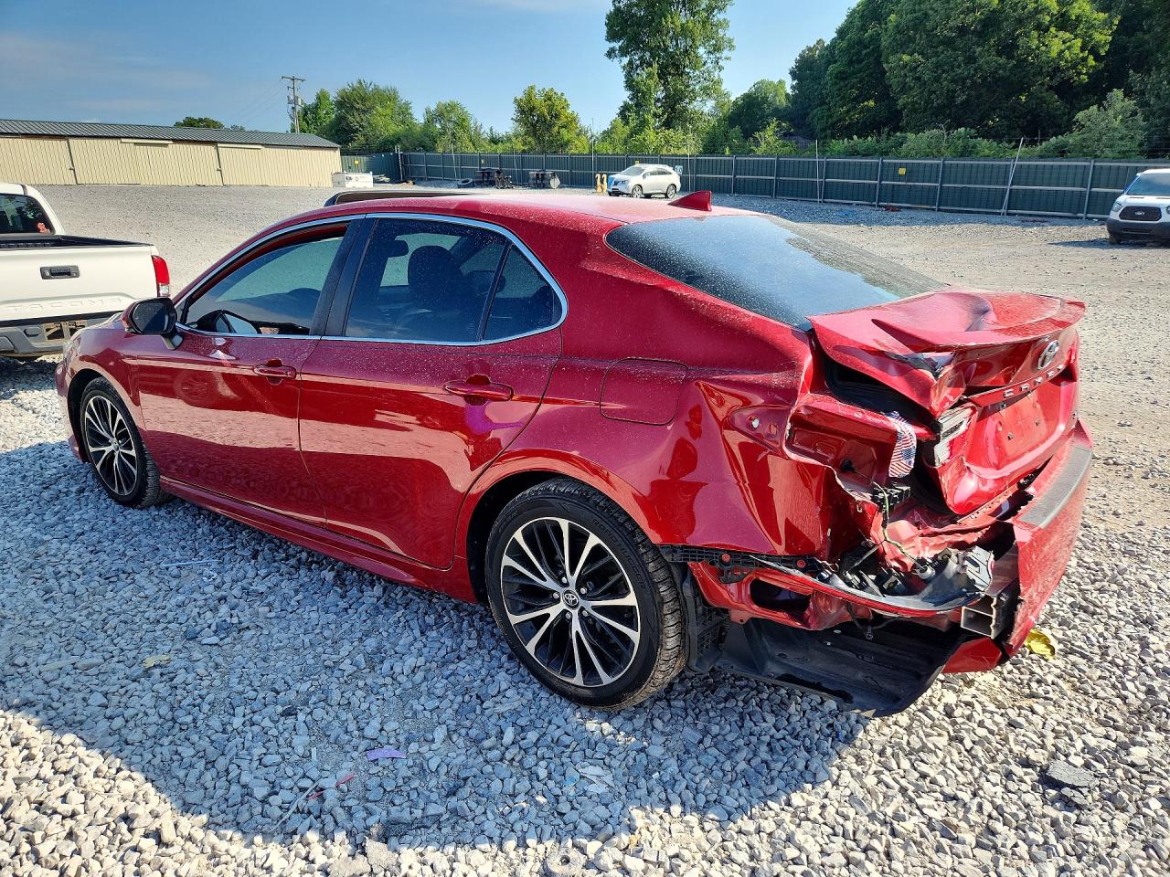 2020 TOYOTA CAMRY SE — снимка 2