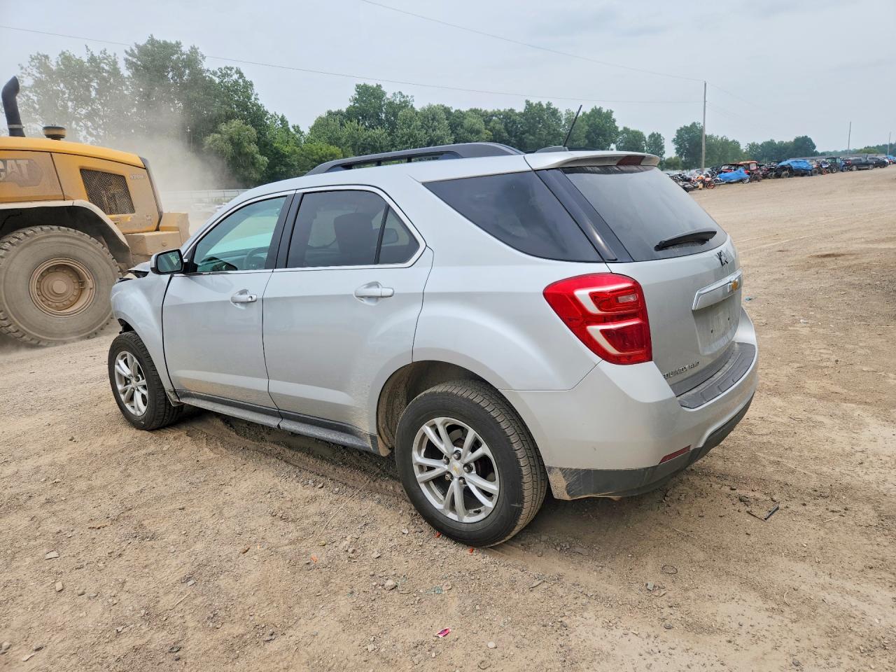 2017 CHEVROLET EQUINOX LT — снимка 2