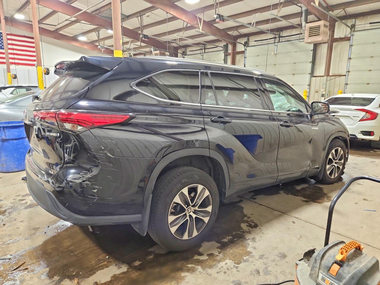 2021 TOYOTA HIGHLANDER HYBRID XLE — снимка 3