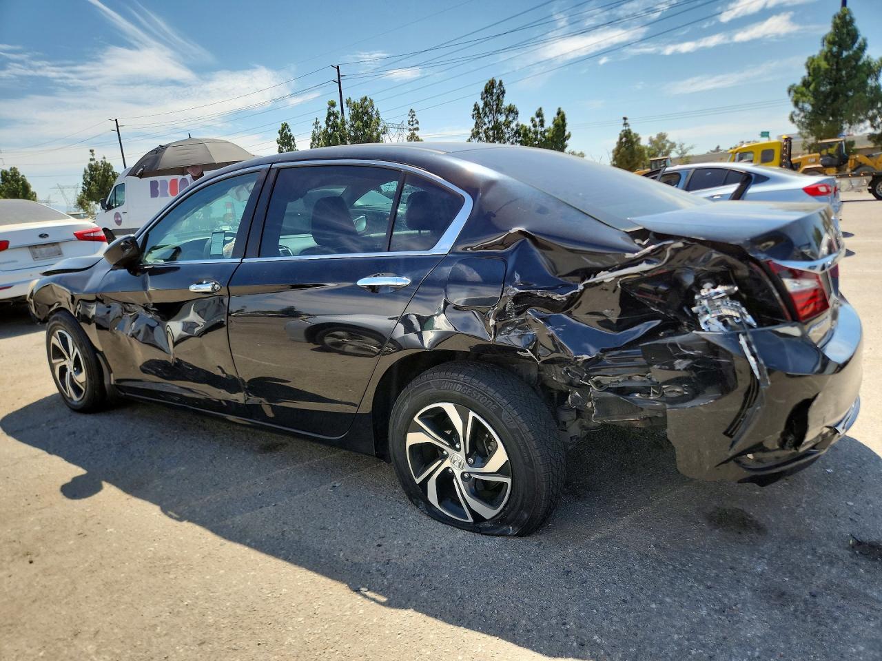 2017 HONDA ACCORD LX — снимка 2